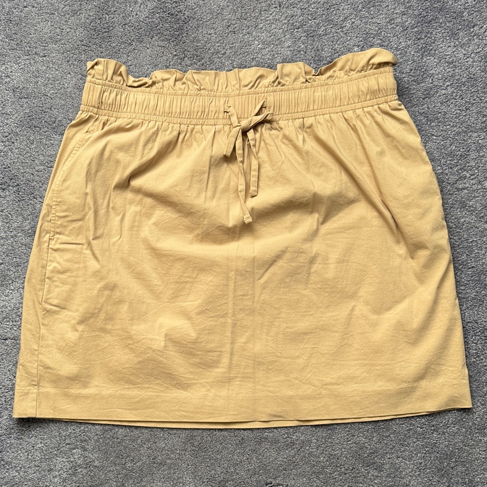 Express Beige Ruffle Waist Mini Skirt